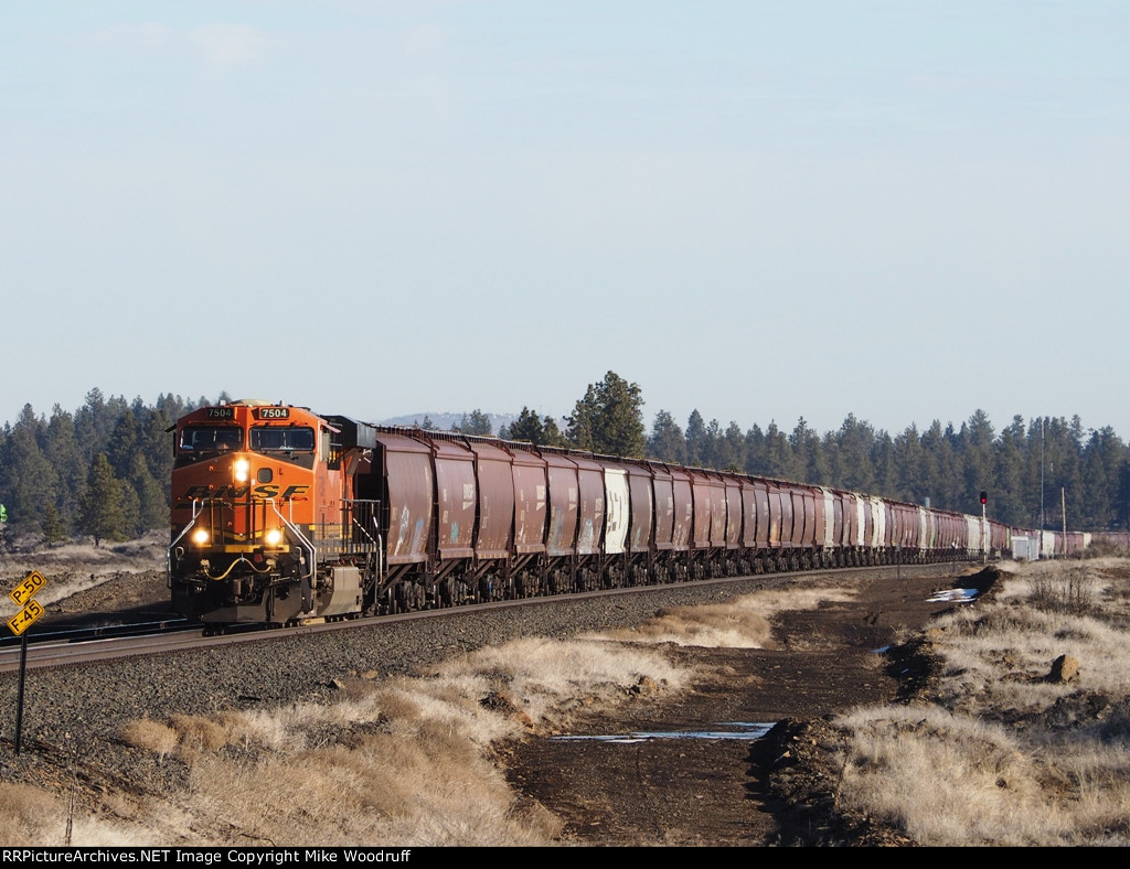 BNSF 7504